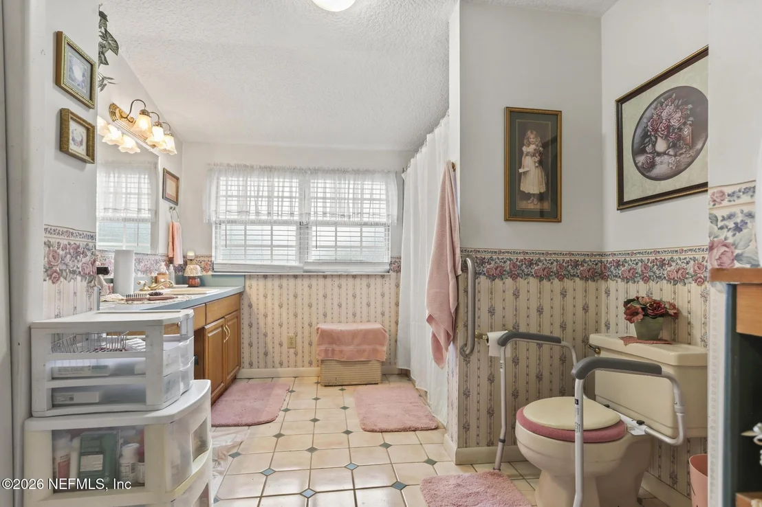 Photo of 1506 DOUBLETREE Road