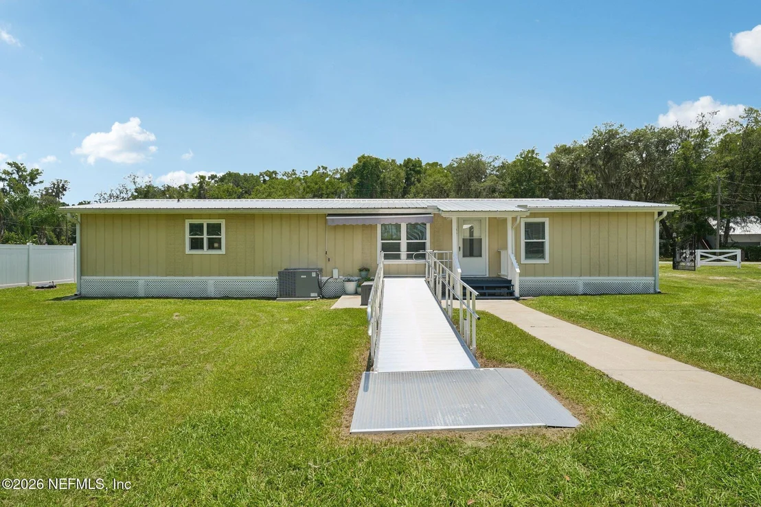 Photo of 122 MACON Road