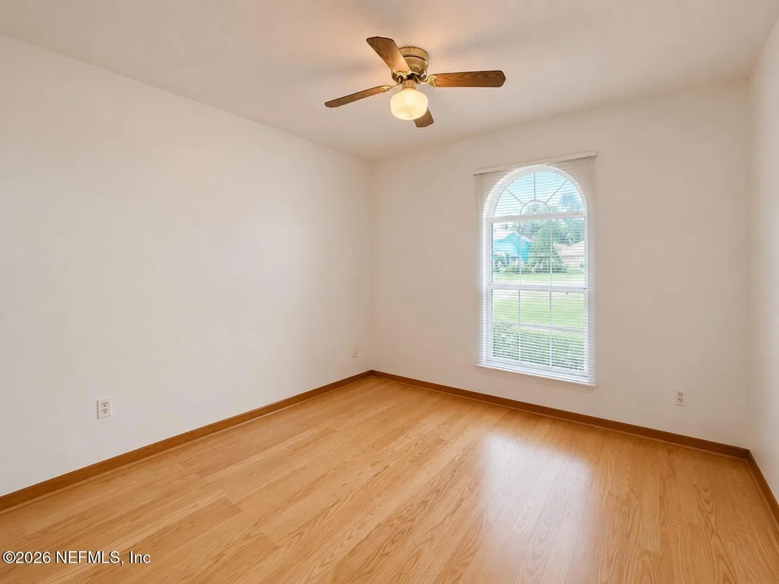 Photo of 6 SURFCREST Street