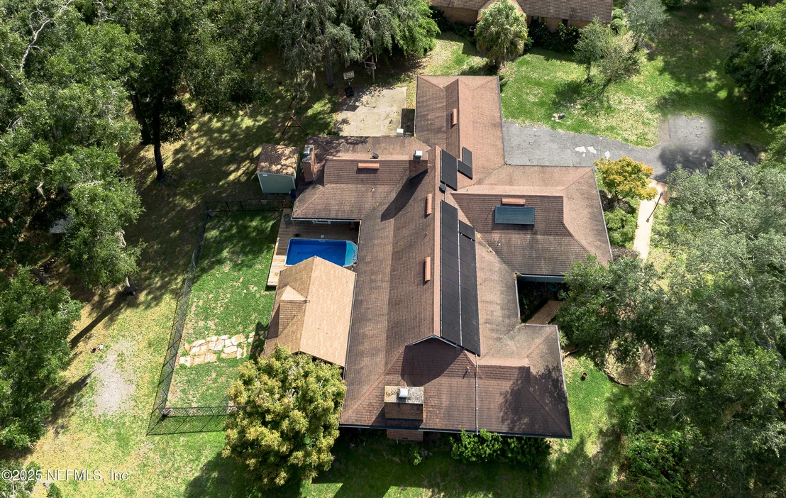 Photo of 2860 RAVINES Road