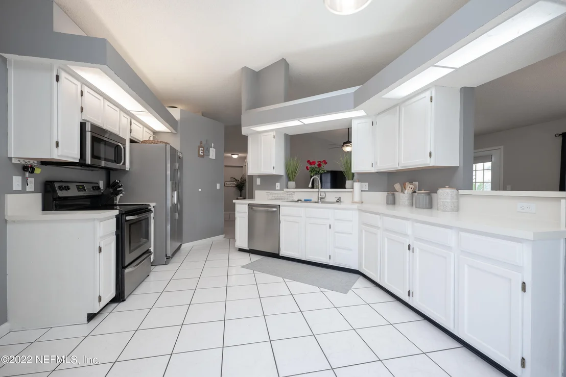 Photo of 387 WILLOW GREEN Drive