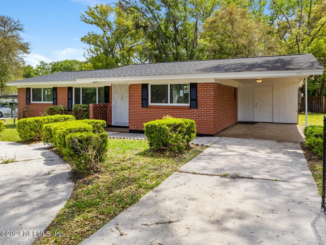 Photo of 5142 MONCRIEF Road