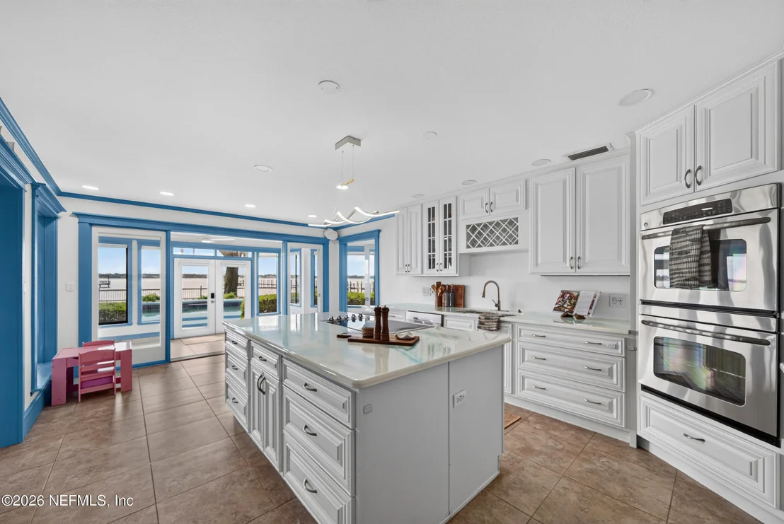 Photo of 13062 MANDARIN Road