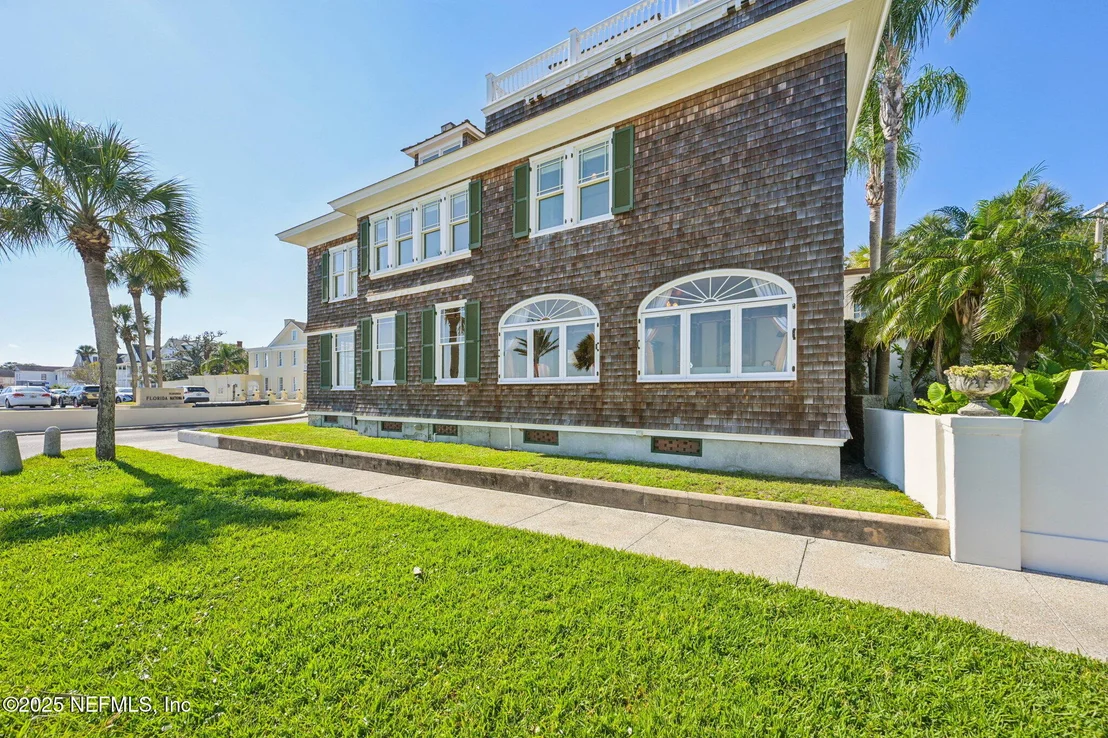 Photo of 178 AVENIDA MENENDEZ