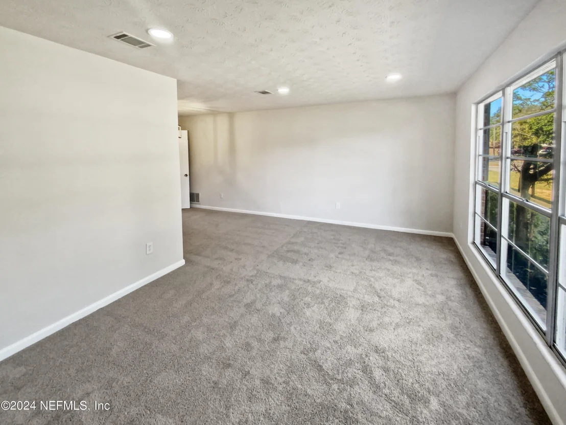 Photo of 5440 WEAVER Road