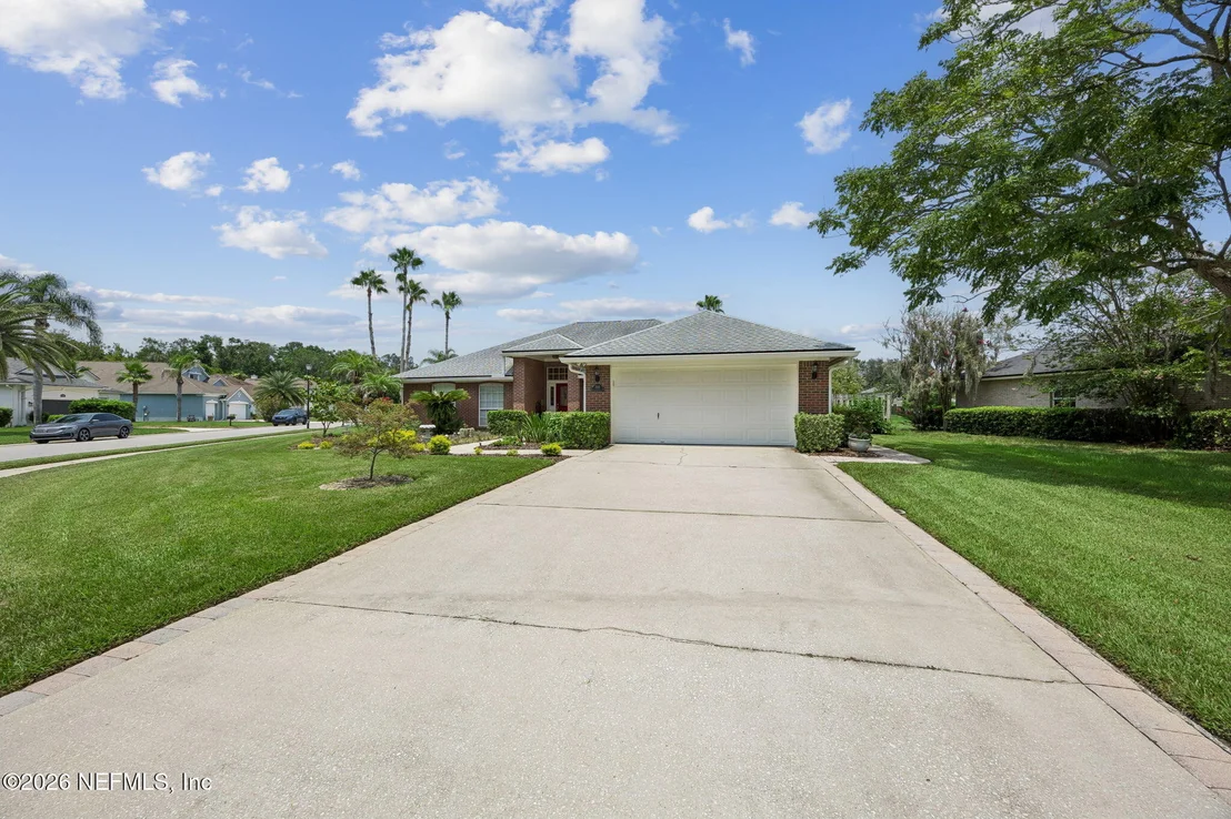 Photo of 3941 DANFORTH Drive W