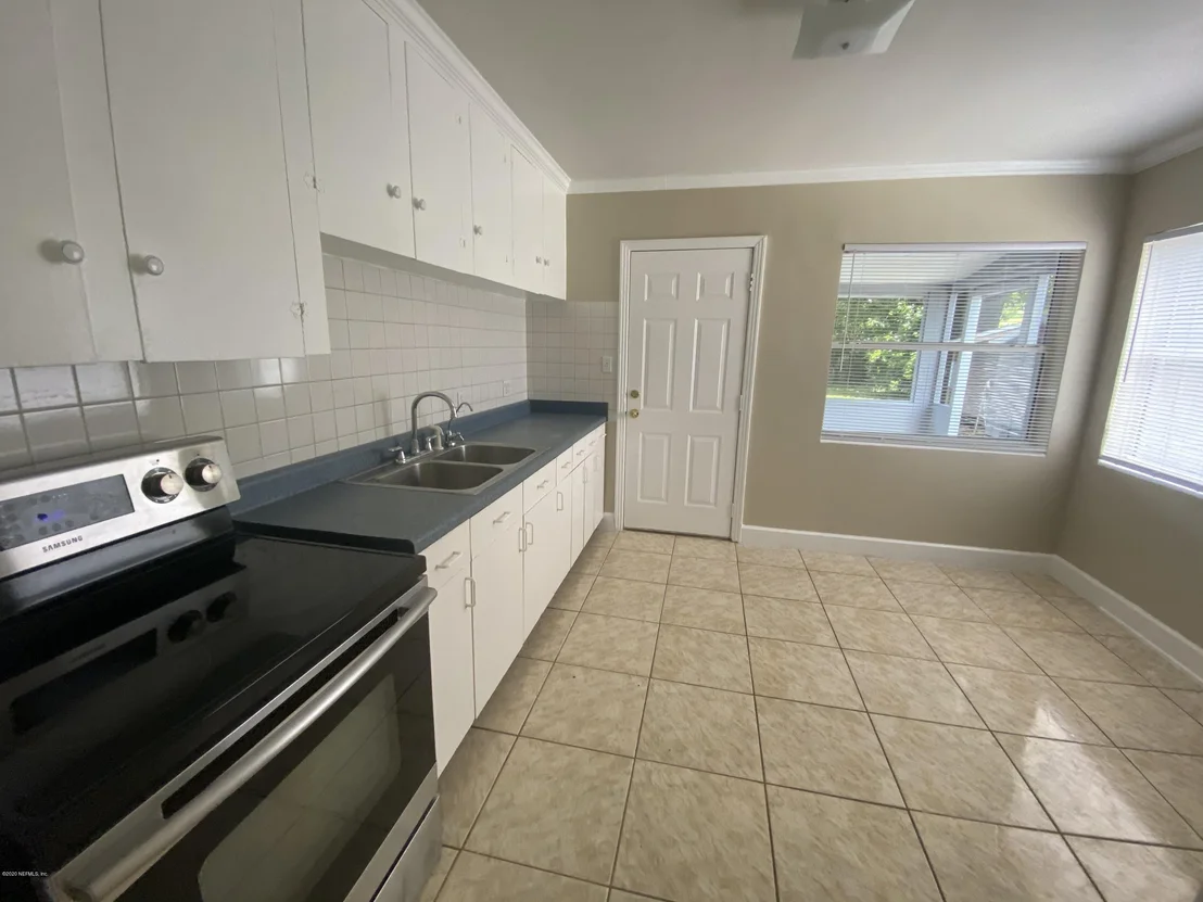 Photo of 5622 SHARON Terrace