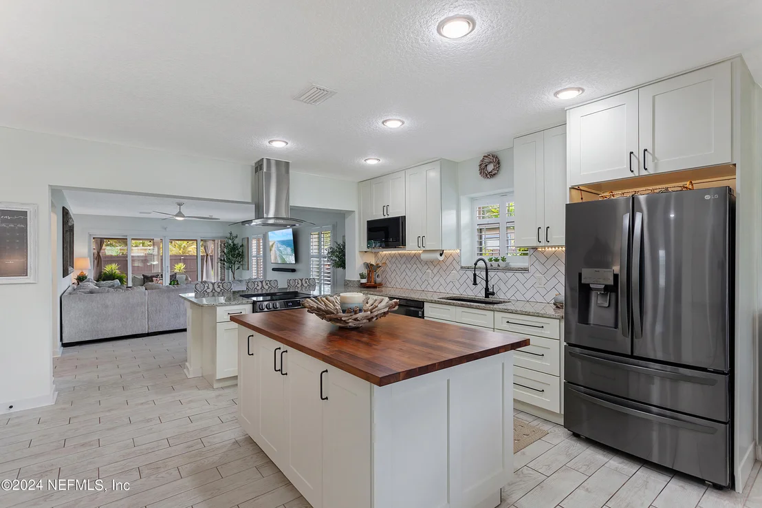 Photo of 540 BARBARA Lane