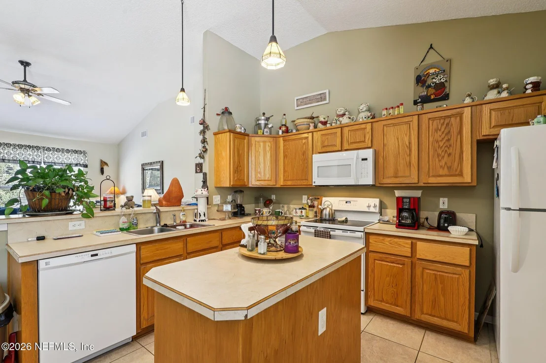 Photo of 1229 CACTUS CUT Road