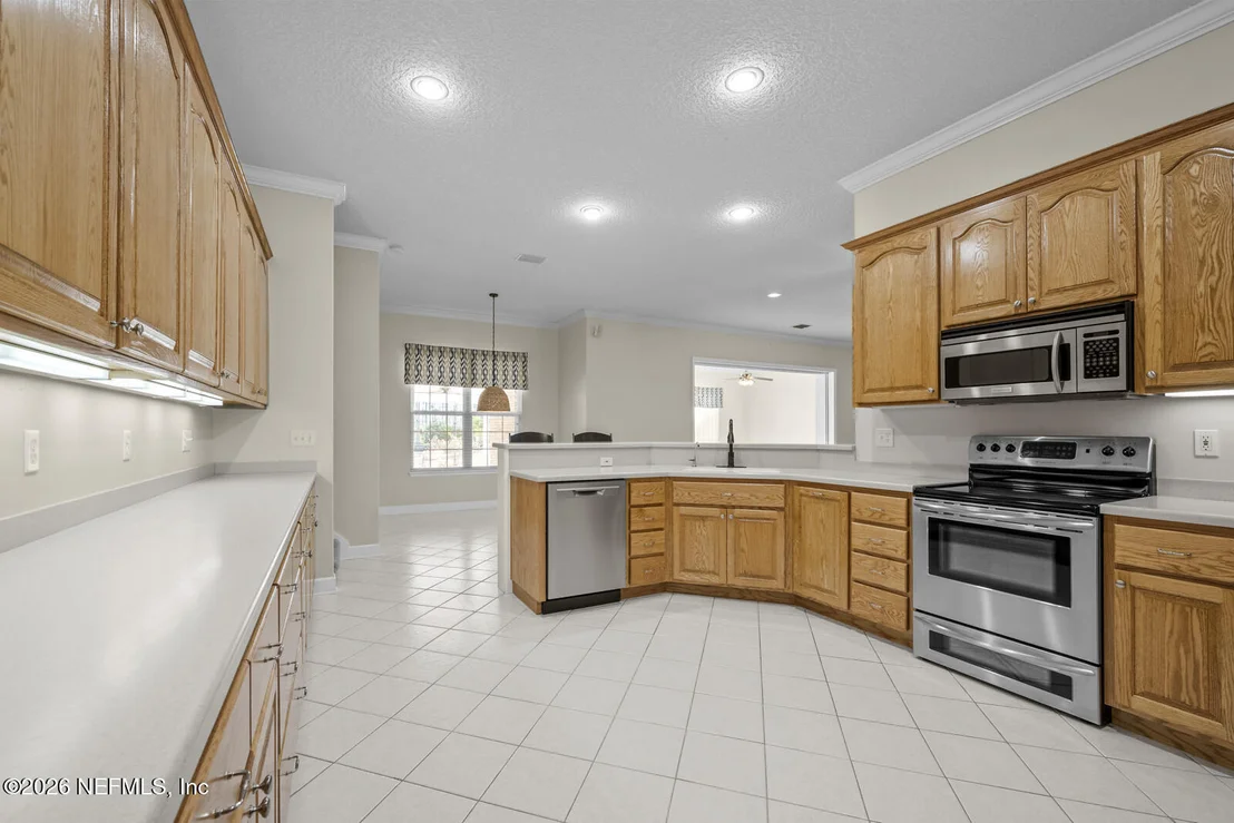 Photo of 1240 BEEKMAN Drive