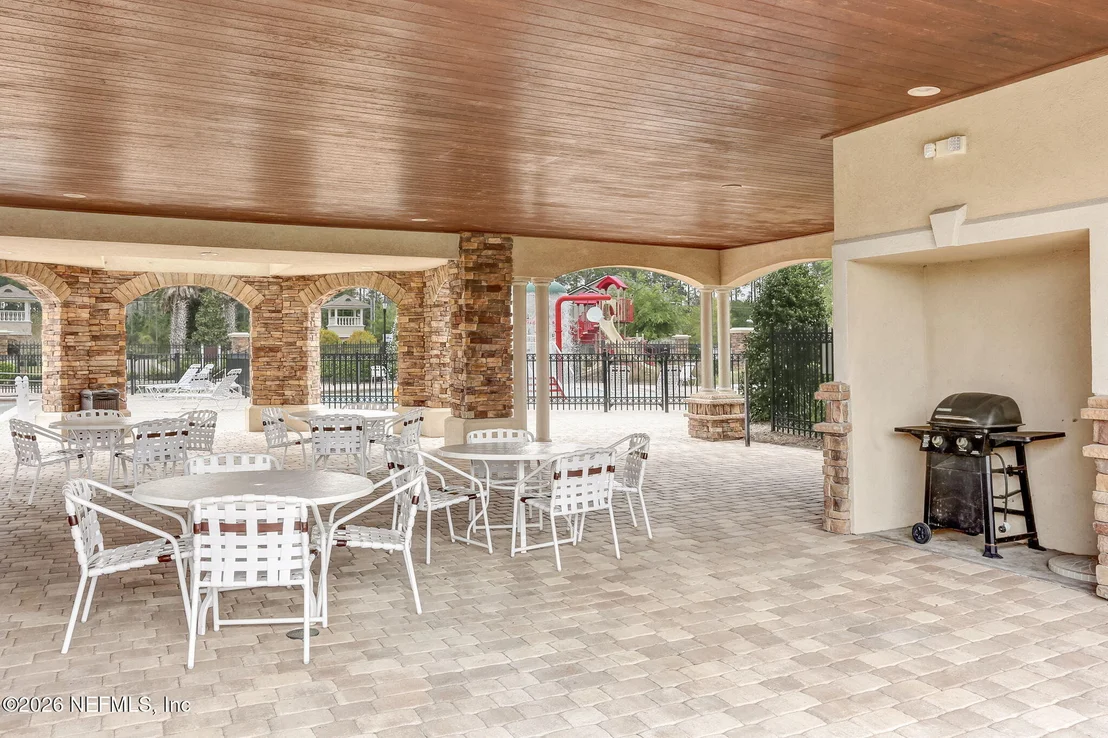 Photo of 95237 PERIWINKLE Place
