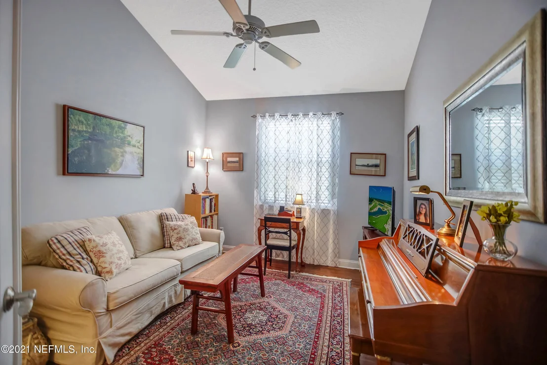 Photo of 584 N LEGACY Trail