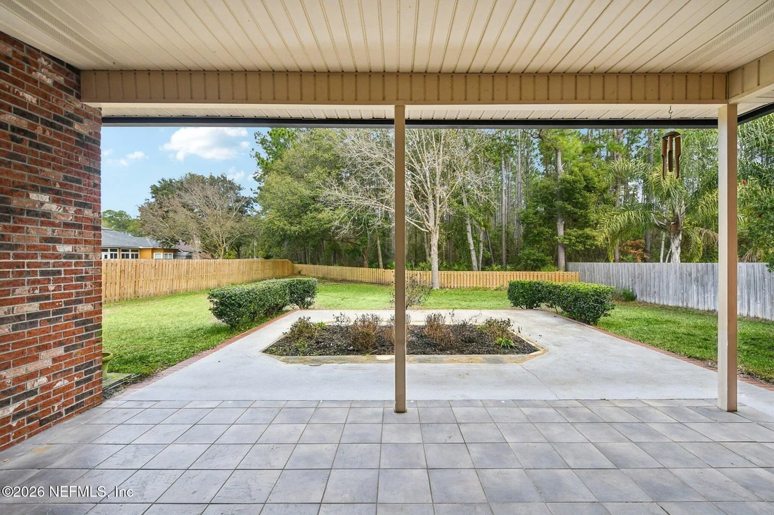 Photo of 145 LAKE RUN Boulevard