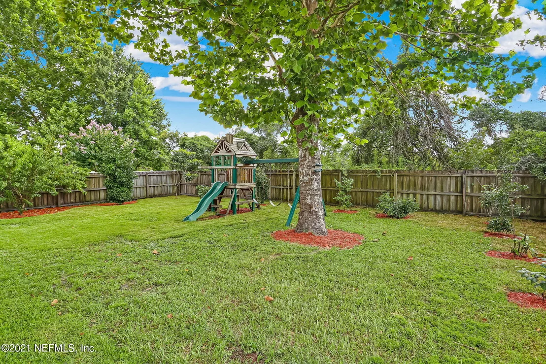 Photo of 1016 DUNSTABLE Lane