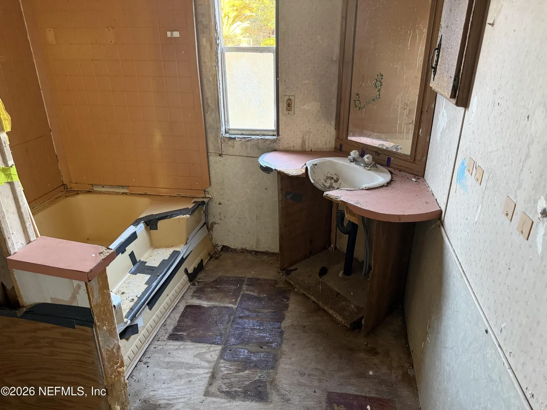 Photo of 235 OAKCREST Drive