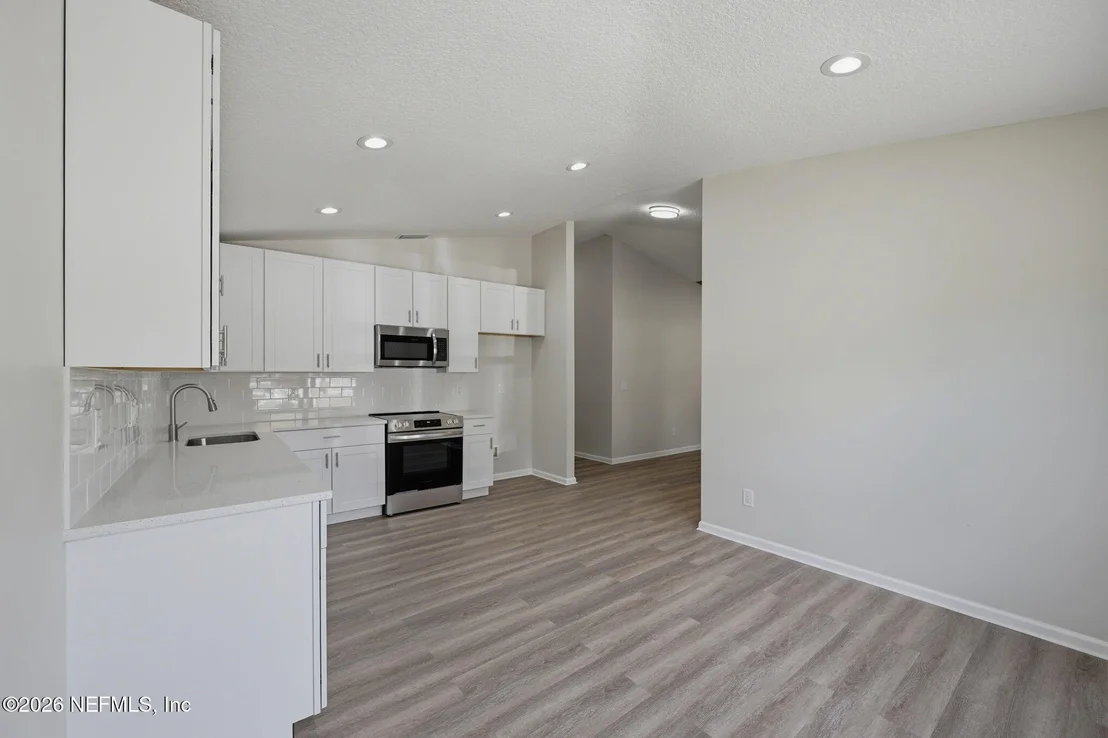 Photo of 7111 EDGE Street
