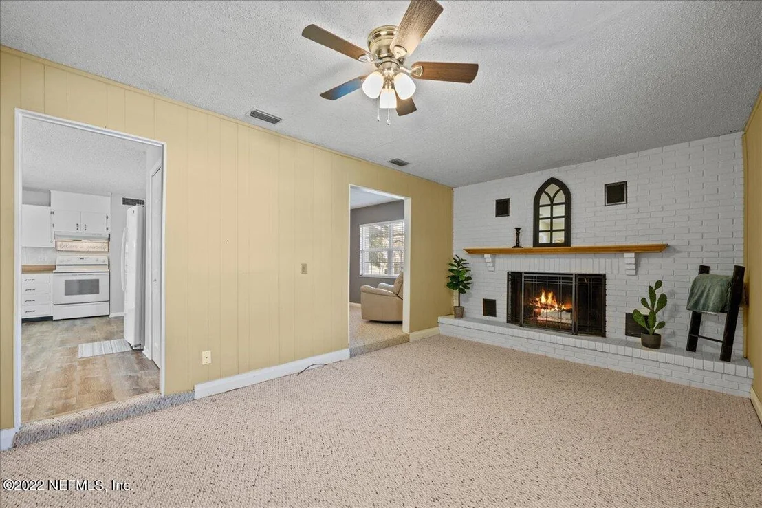 Photo of 102 JACKSON Circle