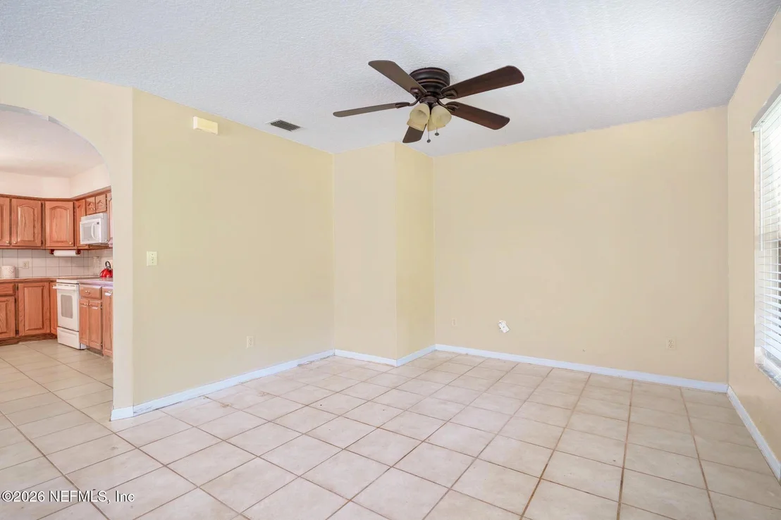 Photo of 542106 LEM TURNER Road