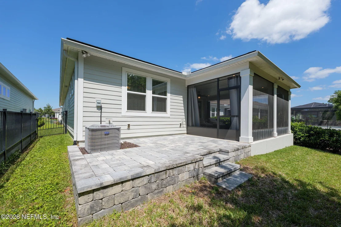 Photo of 236 LADYSLIPPER Drive