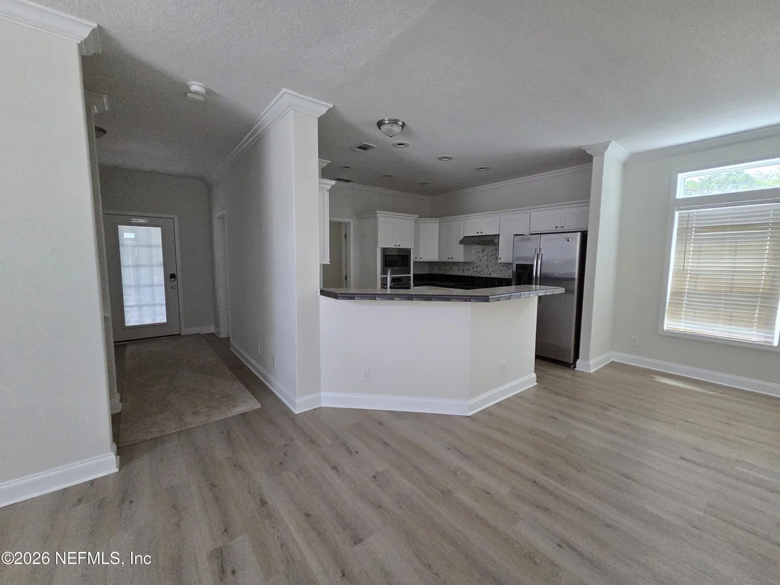 Photo of 195 CABEZA Street