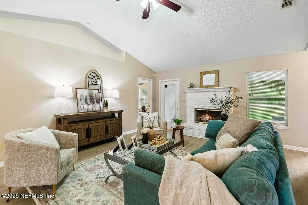 Photo of 1946 COLDFIELD Drive W