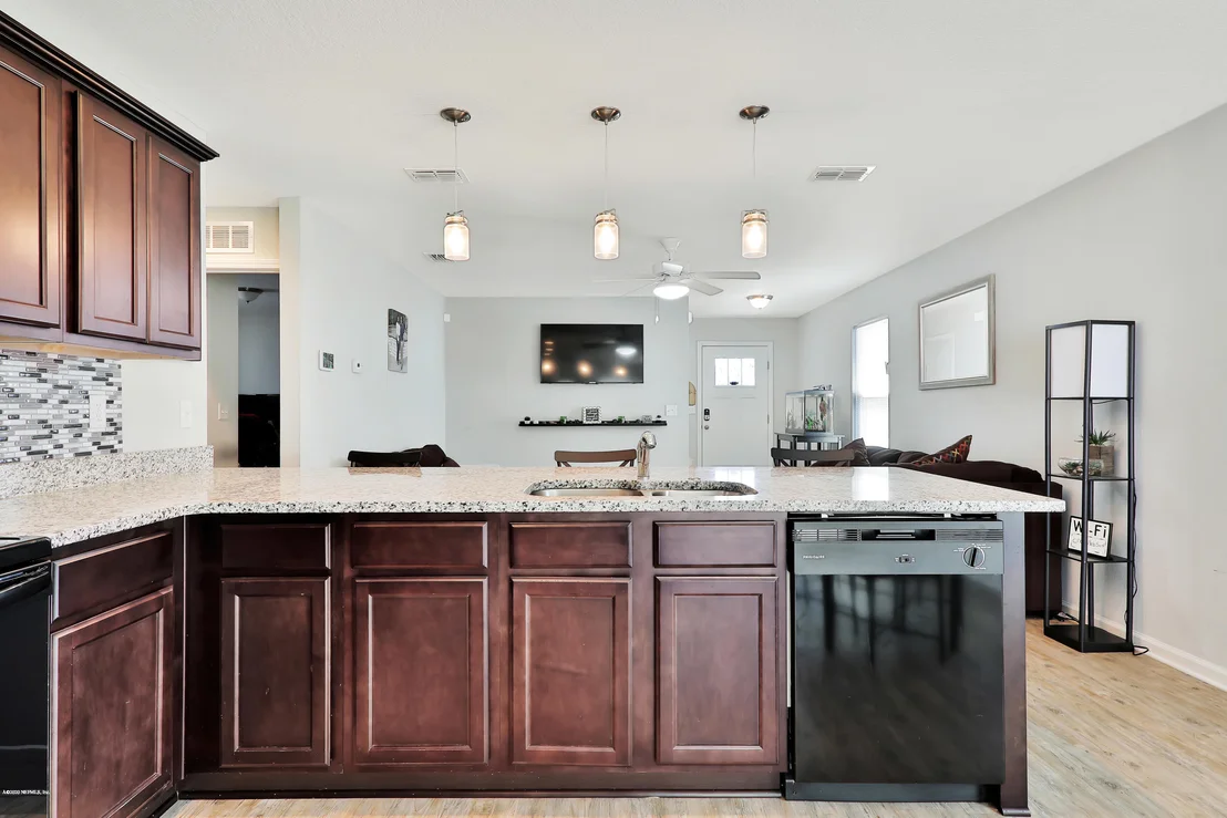 Photo of 8427 THOR Street
