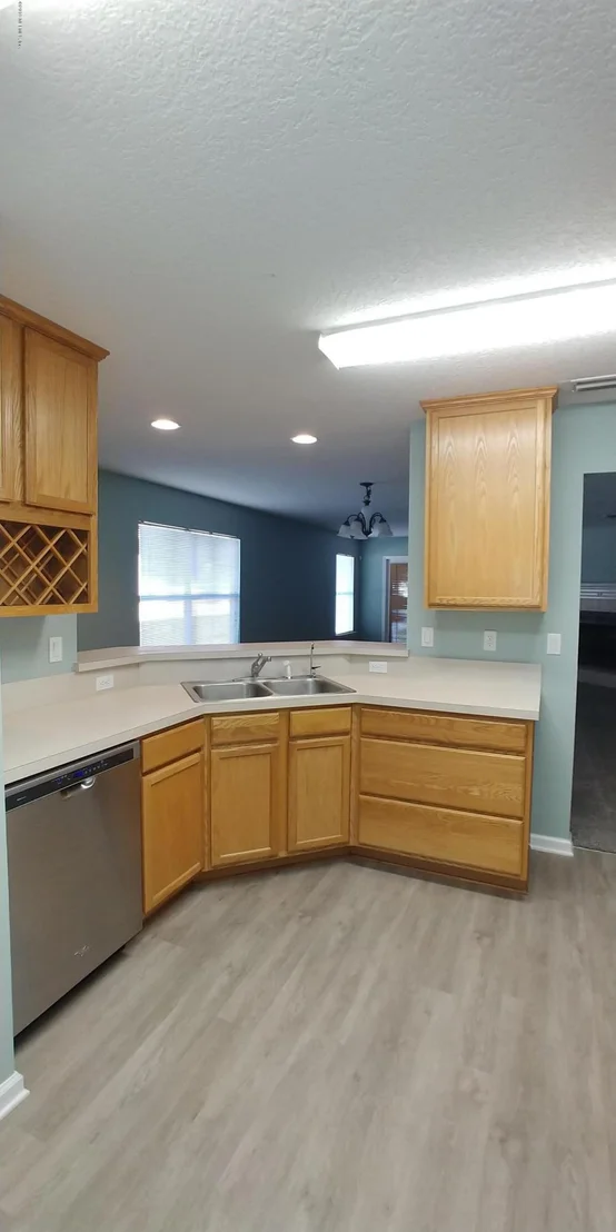 Photo of 709 SKIPPING STONE Way
