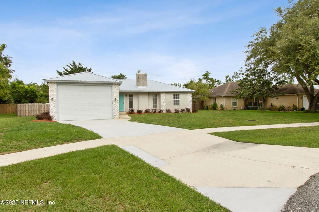 Photo of 124 CAPTAINS POINTE Circle