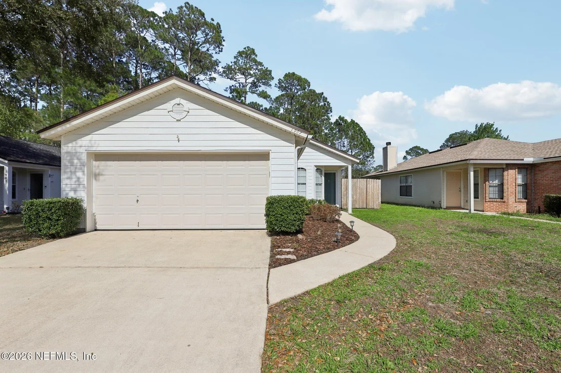 Photo of 1907 HUNTERS TRACE Circle