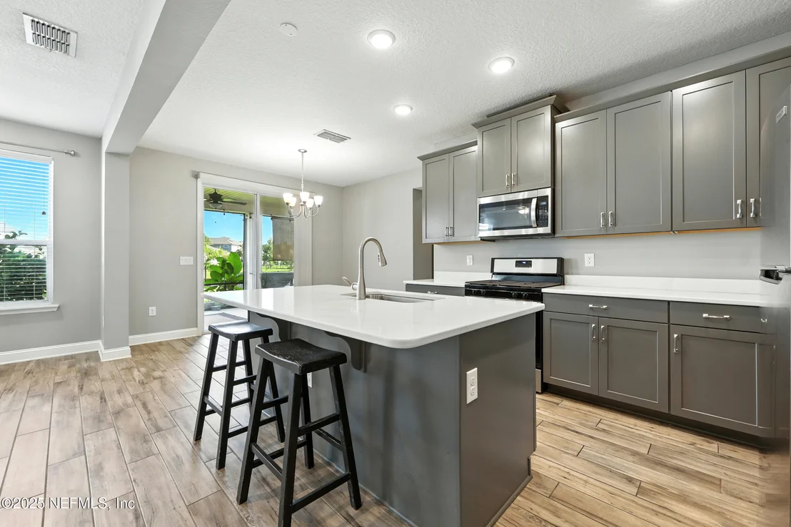 Photo of 474 CONVEX Lane