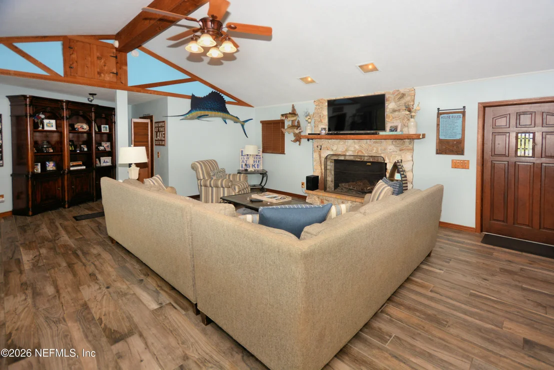 Photo of 176 LAKE Drive
