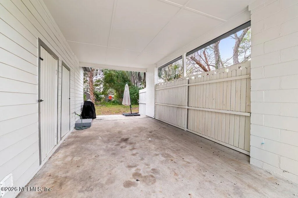 Photo of 1138 HALIFAX Road