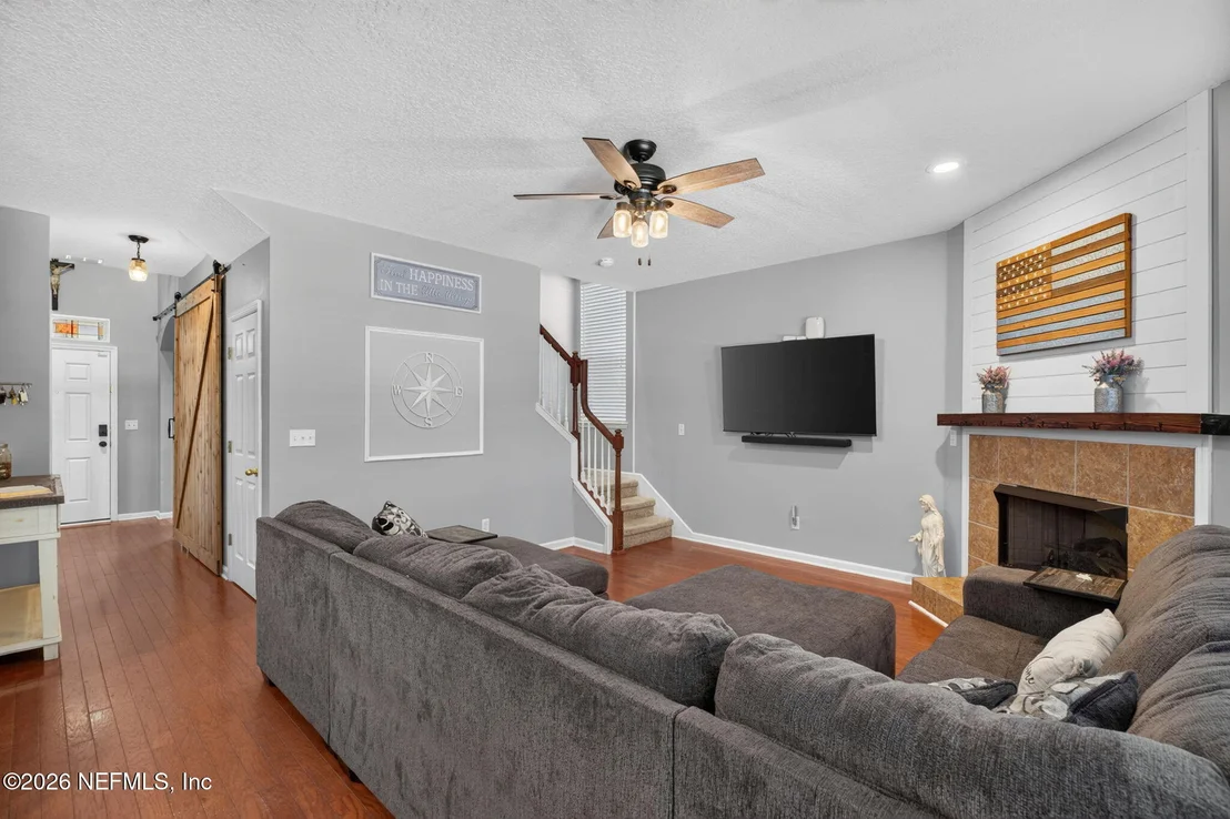 Photo of 9648 BEMBRIDGE MILL Drive