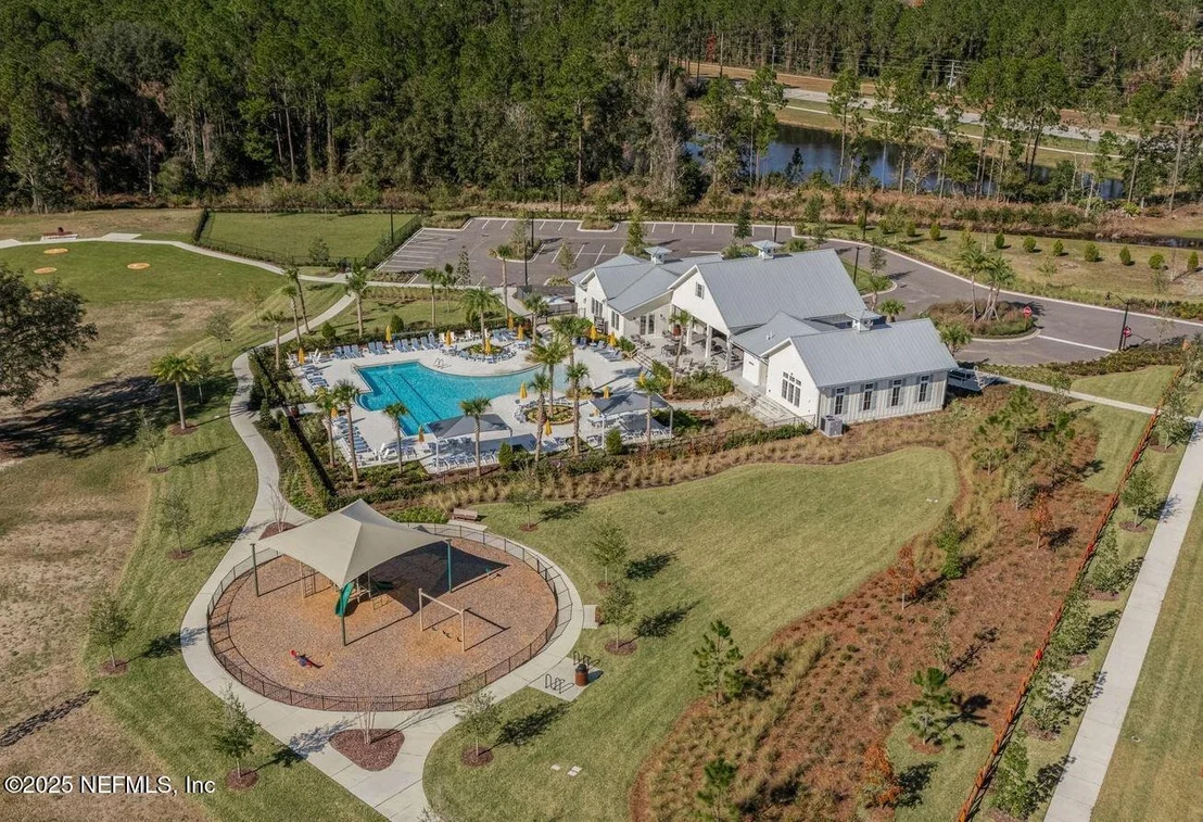 Photo of 282 HILLENDALE Circle