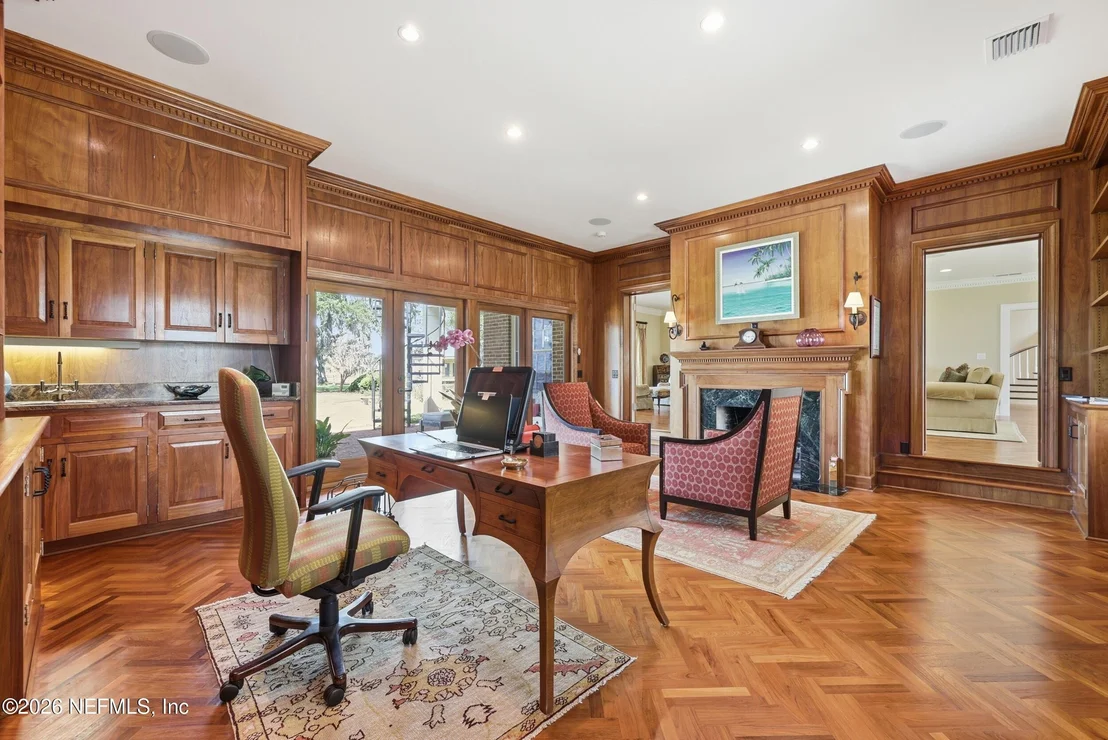 Photo of 13200 MANDARIN Road