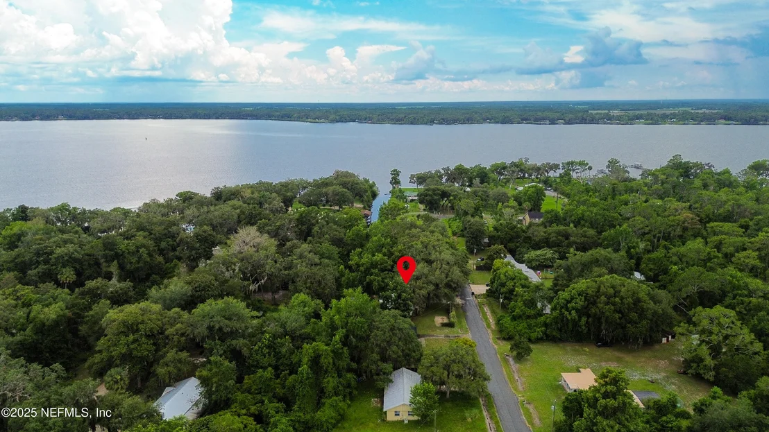 Photo of 112 RIVER RD Drive
