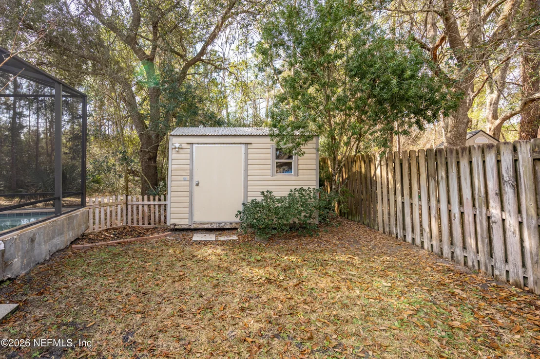 Photo of 221 CACIQUE Drive