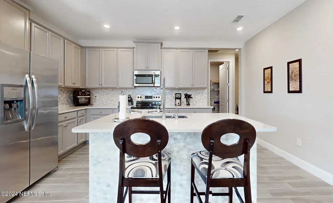 Photo of 15125 VENOSA Circle
