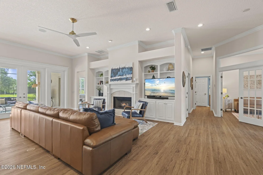 Photo of 348 FIDDLERS POINT Drive