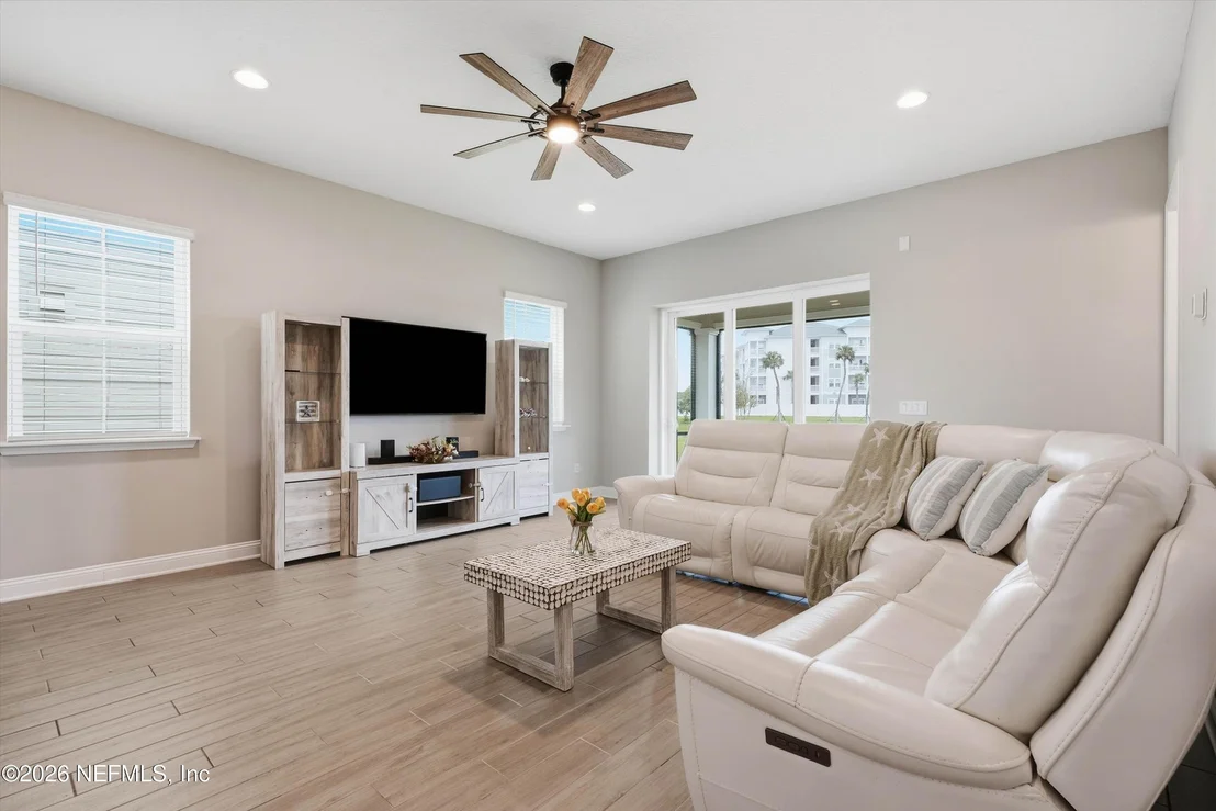 Photo of 385 RUM RUNNER Way