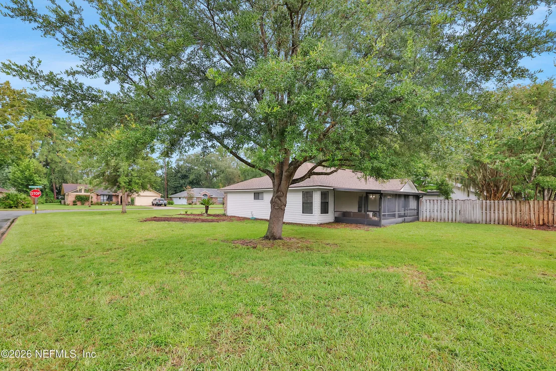 Photo of 408 HARVEST BEND Drive