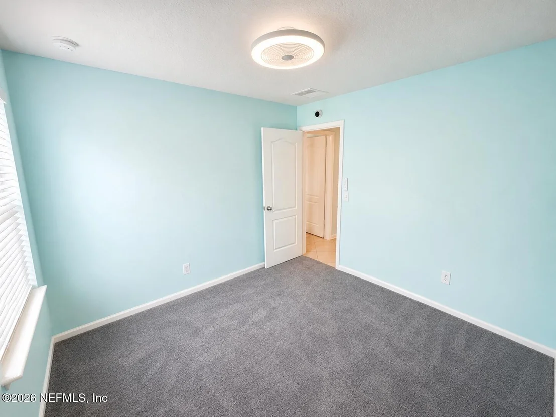 Photo of 423 SAMARA LAKES Parkway
