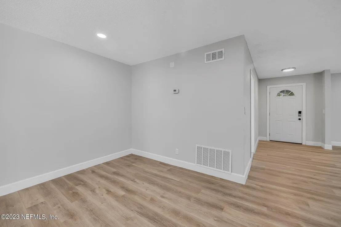 Photo of 6096 CHECKMATE Lane