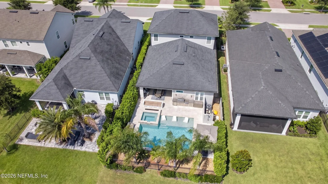 Photo of 381 PARKBLUFF Circle