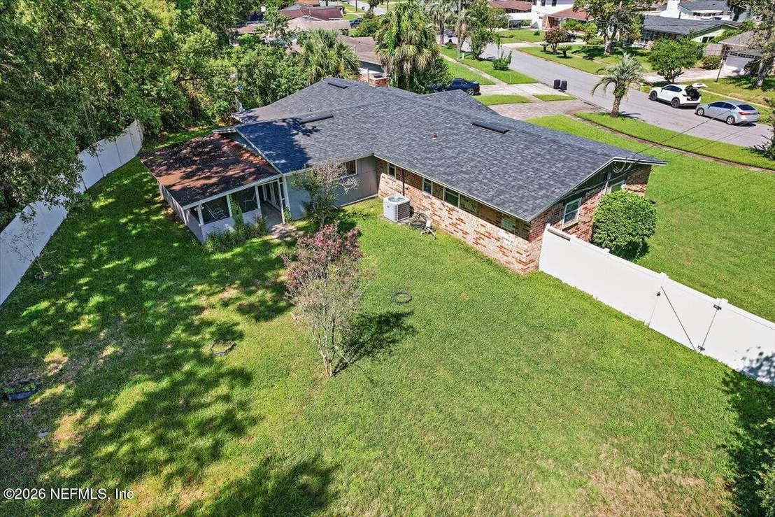 Photo of 5698 WEBER Lane