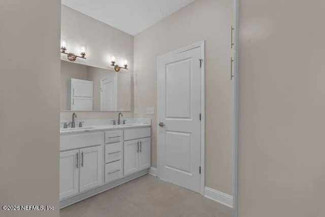 Photo of 44016 BREEZY Lane