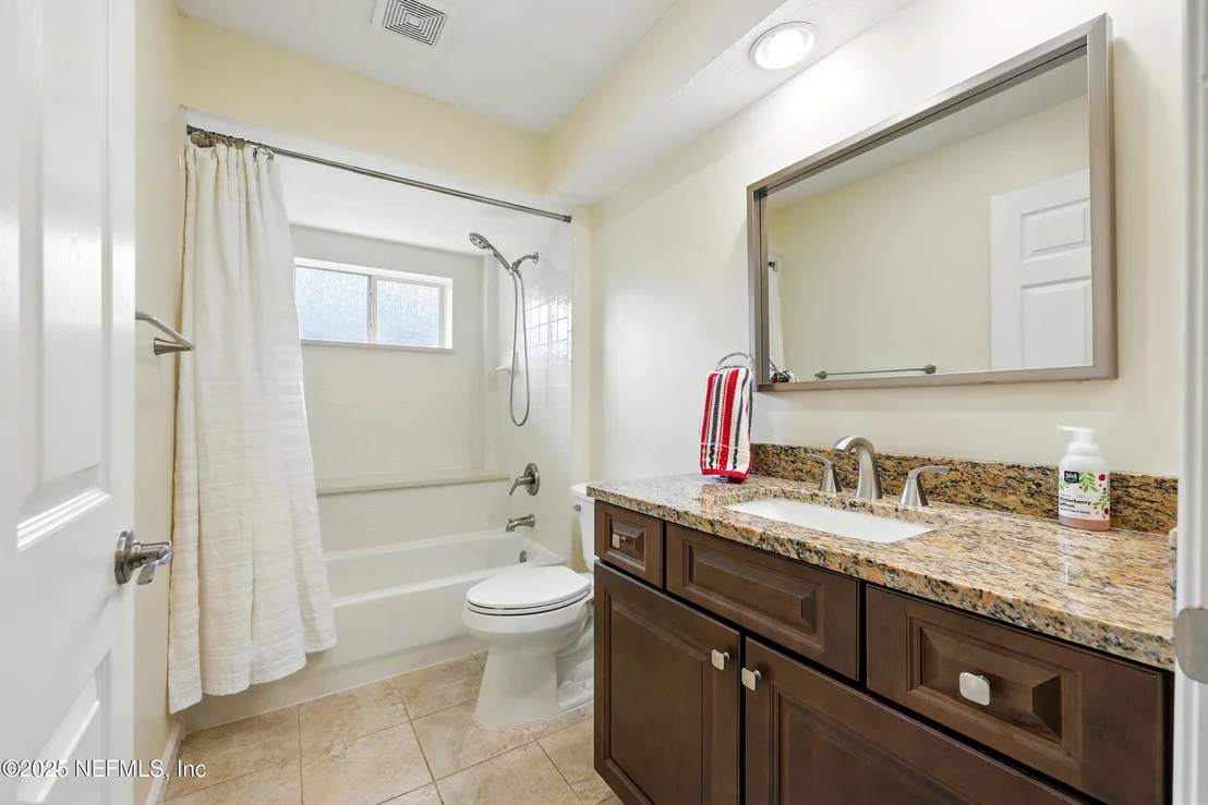 Photo of 364 MAPLEWOOD Drive