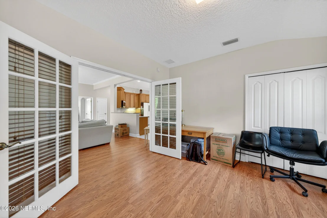 Photo of 1439 BARRINGTON Circle