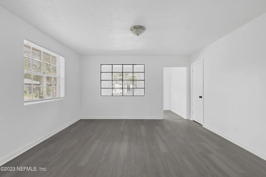 Photo of 824 PROSPECT Street
