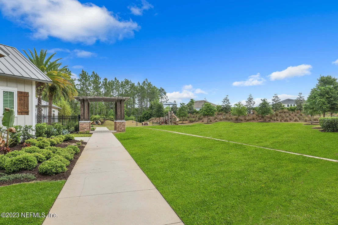 Photo of 557 PINE HAVEN Drive